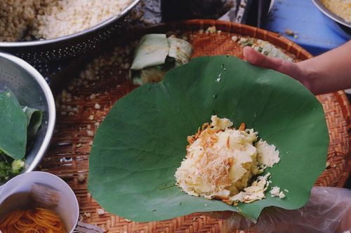 Xôi trong ẩm thực Việt: Món ăn vội nhưng lại chứng kiến từng cột mốc đời người