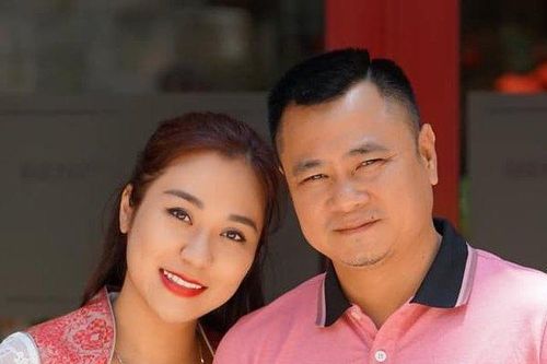Thường xuyên khoe ảnh vợ con lên mạng, NSND Tự Long khiến dân mạng ghen tỵ