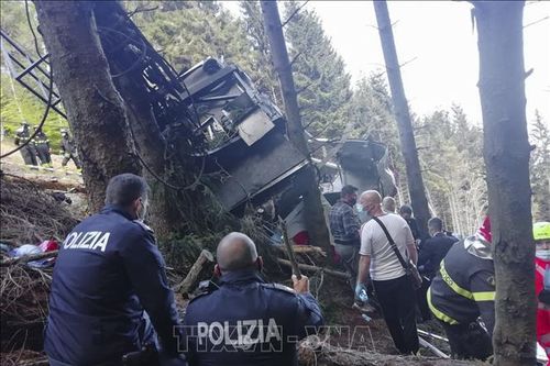 Italy mở cuộc điều tra vụ rơi cabin cáp treo