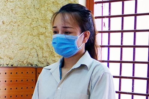 Tạm giam 'nữ quái' cất giấu ma túy trong người