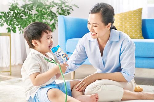 Công thức dinh dưỡng Thụy Điển trong sữa Famna đặc chế cho trẻ em Việt