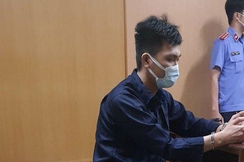 Bản án chung thân cho kẻ vác dao đâm chết người vì chung chia tiền cá cược