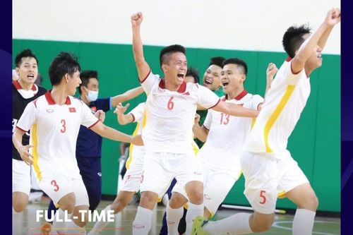 Tuyển Futsal Việt Nam vỡ òa sung sướng khi ẵm vé World Cup