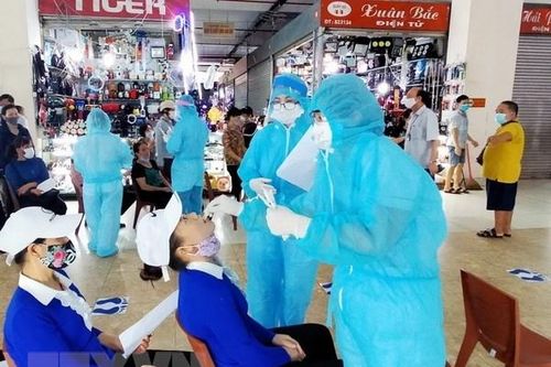 Quảng Ninh nâng cao năng lực, mở rộng xét nghiệm để kiểm soát dịch