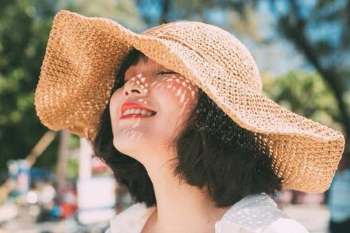 10 món không thể thiếu trong tủ đồ mùa hè của mọi cô gái