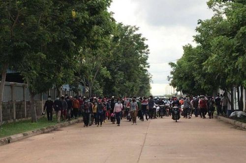 Campuchia bác chuyện hàng nghìn công nhân bỏ chạy vì Covid-19