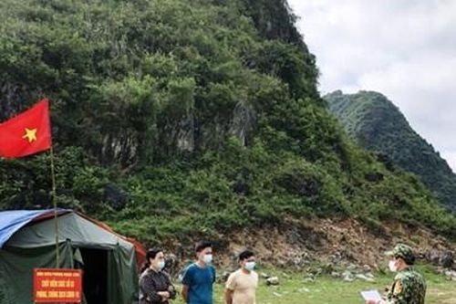 Phát hiện, bắt giữ ba công dân nhập cảnh trái phép
