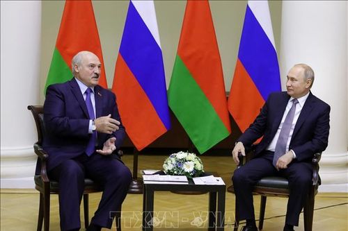 Nga cam kết giải ngân đúng hạn khoản vay cho Belarus