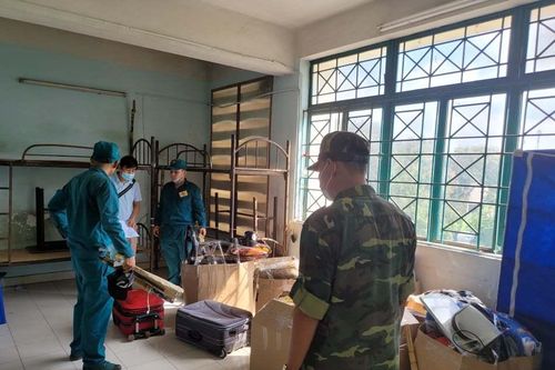 Gấp rút thu dọn ký túc xá làm khu cách ly tập trung ở TP.HCM