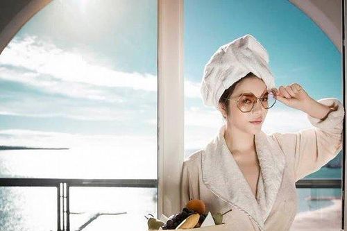 Lý Nhã Kỳ tiết lộ hiện tại là bớt điệu lắm rồi nha