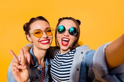 Thế hệ kẹt giữa Millennials và Gen Z