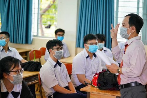 Sẵn sàng phương án thi tốt nghiệp THPT 2 đợt nếu dịch bệnh phức tạp