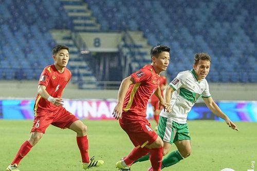 HLV Phạm Minh Đức: 'Tuyển Việt Nam vượt trội đẳng cấp nên Indonesia phải đá rắn'