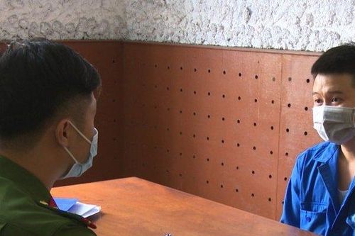Khởi tố lái xe vi phạm giao thông bỏ chạy làm CSGT truy đuổi bị thương