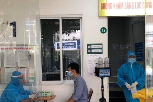 Người dân đến bệnh viện cần làm gì để phòng lây nhiễm COVID-19?