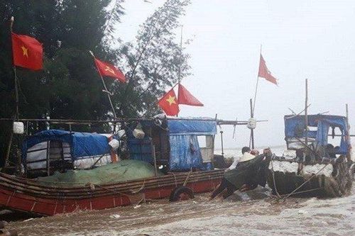 Thanh Hóa: Đã tìm thấy một ngư dân mất tích trong bão số 2