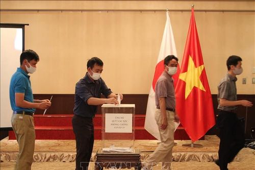 Bộ trưởng Ngoại giao Bùi Thanh Sơn trao 6,2 tỷ đồng kiều bào ủng hộ công tác phòng, chống dịch COVID-19