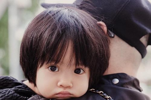 Con nuôi Đỗ Mạnh Cường, từ em bé bị bỏ rơi đến 'công chúa búp bê'