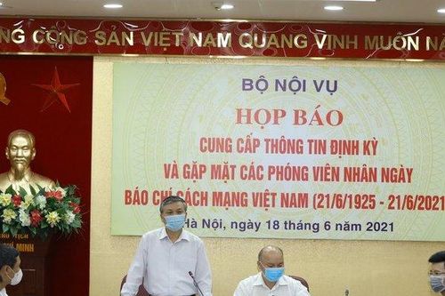 Bộ Nội vụ: Tiết kiệm hàng nghìn tỷ khi cắt giảm văn bằng, chứng chỉ