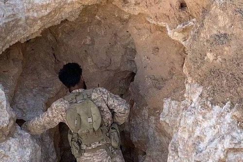 Phát hiện bí mật gây sốc dưới lòng đất của IS, Nga và Syria ào ạt xuất kích