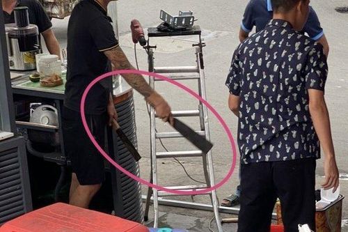 TP.HCM: 'Giang hồ' ngang nhiên lao vào chém người ở tòa nhà Labonita