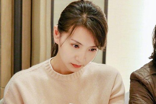 'Điêu Thuyền' Trần Hảo gây tranh cãi khi được phong hàm giáo sư