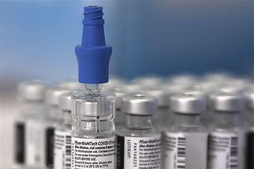 Vaccine của AstraZeneca, Pfizer hiệu quả với biển thể Delta, Kappa