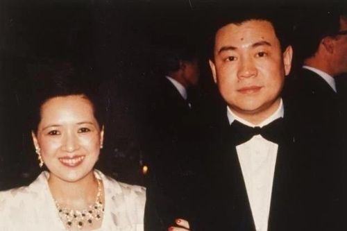 Nữ đại gia bán nhà giúp chồng thành tỷ phú, đắng cay chỉ vì chữ Tình
