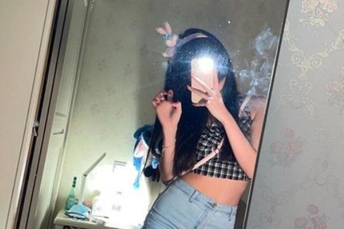 Hot girl vạn người mê vô tình lộ mặt thật khiến dân tình hoảng hốt
