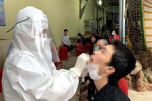 696 trường hợp liên quan 2 bệnh nhân Covid-19 âm tính lần 1 với SARS-CoV-2