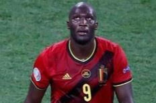 Lukaku ra dấu bảo Donnarumma im miệng