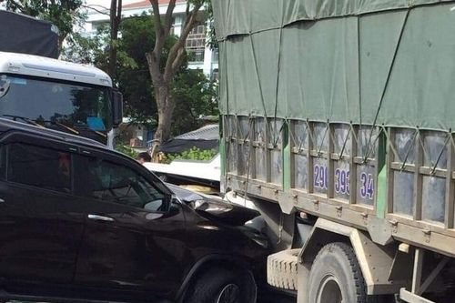 Hé lộ nguyên nhân khiến lái xe bồn gây tai nạn liên hoàn 9 ô tô, làm 1 người chết