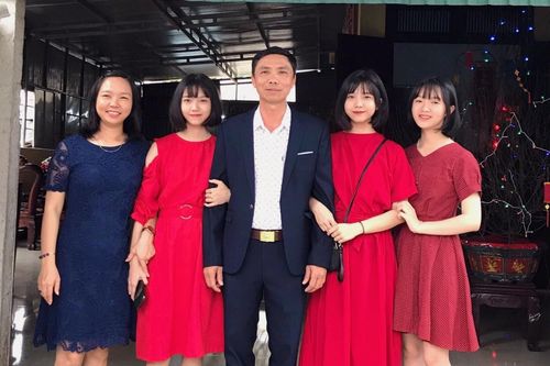 Gia đình cô giáo xung phong chống dịch: Trách nhiệm với cộng đồng