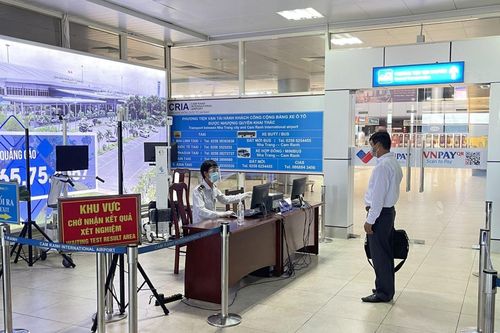 Kiểm soát hoạt động các chuyến bay trong tình hình dịch bệnh COVID-19 phức tạp