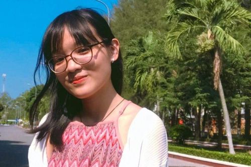 Nữ sinh Tiền Giang đạt điểm 10 môn Ngữ văn