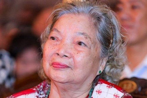NS Lê Mai hạnh phúc vì được đề nghị tặng danh hiệu NSƯT ở tuổi 83