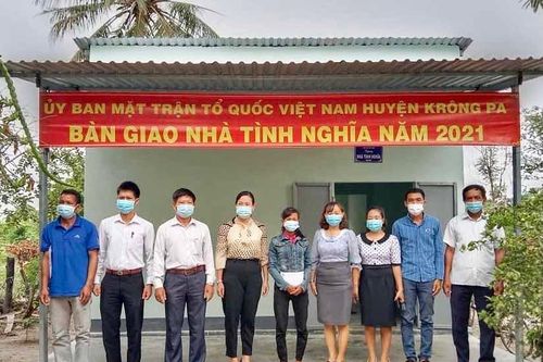 Krông Pa quan tâm hỗ trợ hộ nghèo làm nhà ở