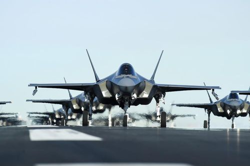 Không quân Mỹ kiệt quệ vì tiêm kích F-35, ngân sách tăng chóng mặt