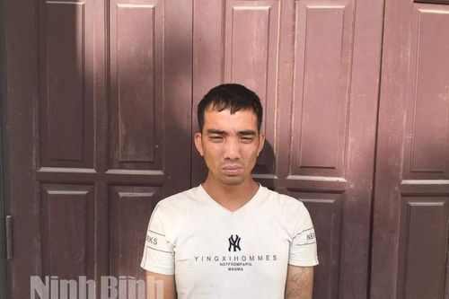 Bắt quả tang đối tượng đột nhập trái phép vào nhà dân