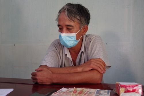 Kon Tum: Bắt giữ người đàn ông vận chuyển 1,7kg vàng lậu