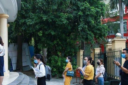 Hà Nội loại bỏ giấy phân công lịch trực vì 'chưa phù hợp'
