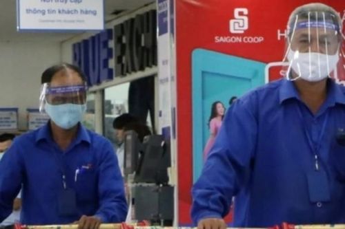 TP.Hồ Chí Minh: Nhân viên siêu thị, cửa hàng tiện lợi phải mang thẻ nhận diện