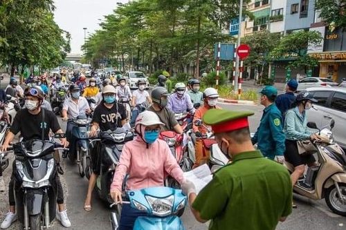 Mua bán, giả mạo giấy đi đường: Các đối tượng đối diện hình phạt nào?