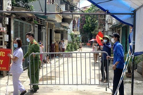 Để lọt 4 trường hợp rời Hà Nội, lãnh đạo một số xã, thị trấn phải giải trình