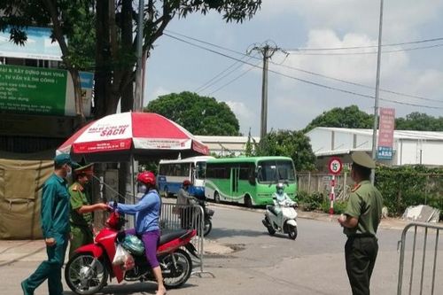 Hà Nội: Xử phạt hơn 500 trường hợp vi phạm phòng chống dịch, phát hiện 1 xe máy trộm cắp