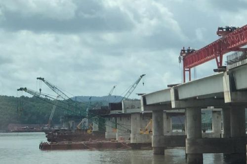 Quảng Ninh: Thấy thi thể công nhân bị ngã xuống biển khi thi công cầu