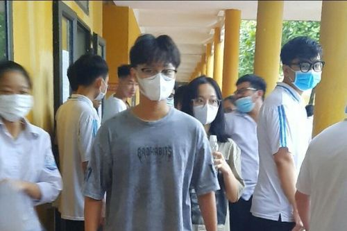 Phú Thọ: Thí sinh Đinh Trọng Đức dự thị THPT sau 36 giờ mổ ruột thừa, đạt 25,8 điểm