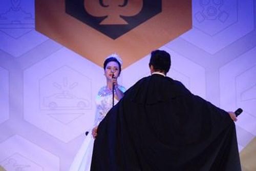 'Bóng ma trong nhà hát' khiến con tim thổn thức