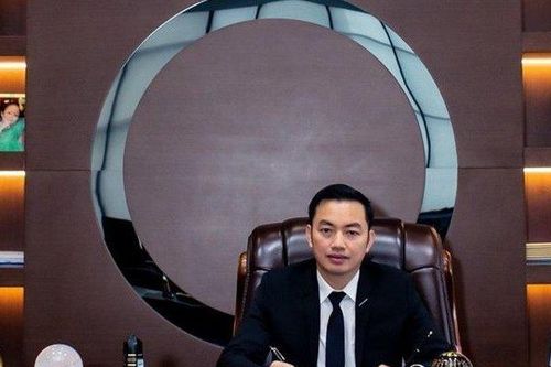 Cách đại gia Thanh Hóa lọt top 10 tỷ phú giàu nhất trên sàn chứng khoán Việt Nam