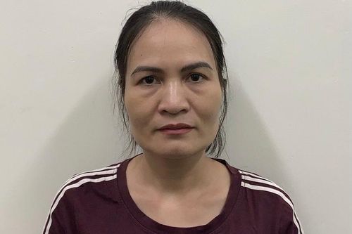 Khởi tố cán bộ Tổng cục Đường bộ Việt Nam cấp trái phép thẻ luồng xanh